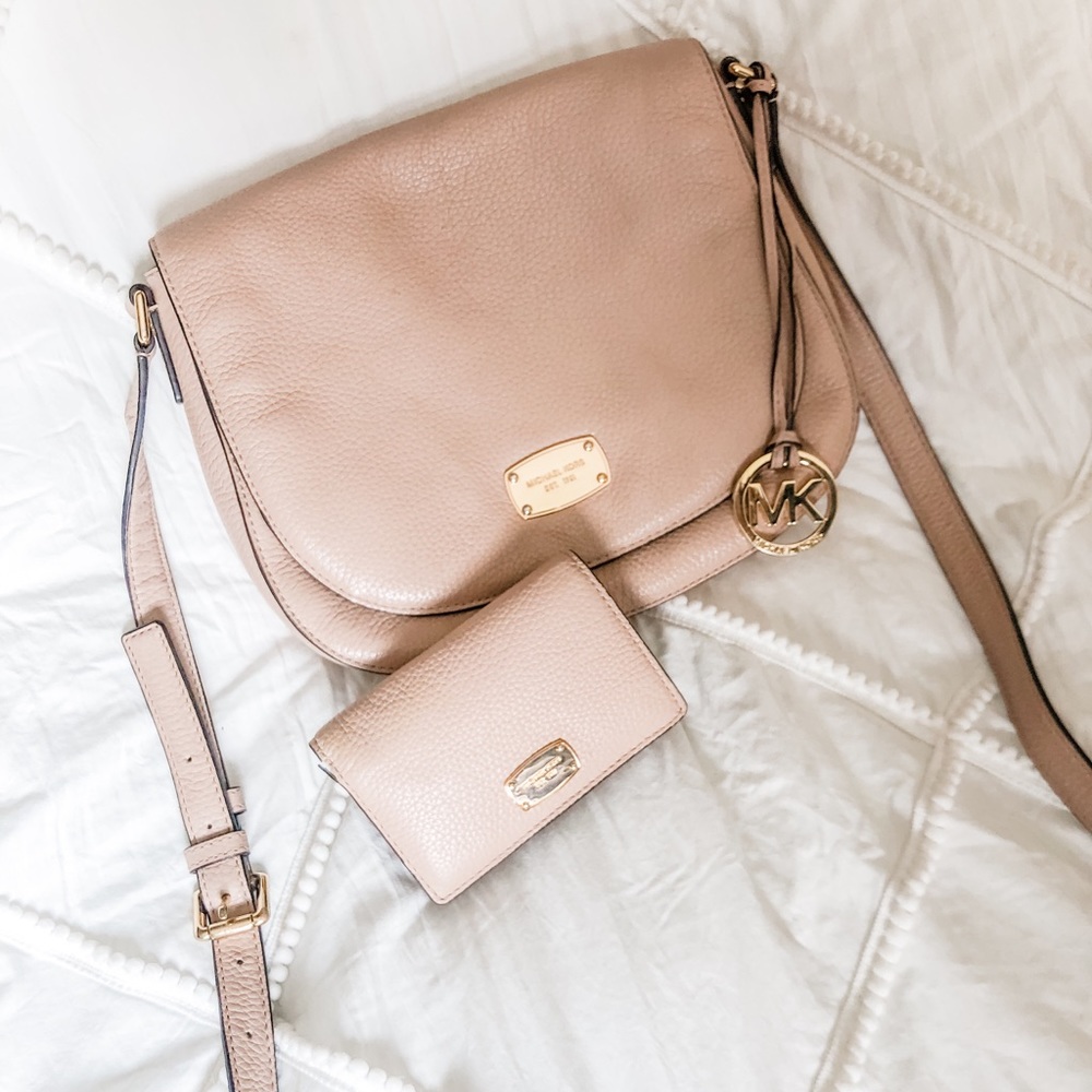 Blush Michael Kors Crossbody & Wallet set